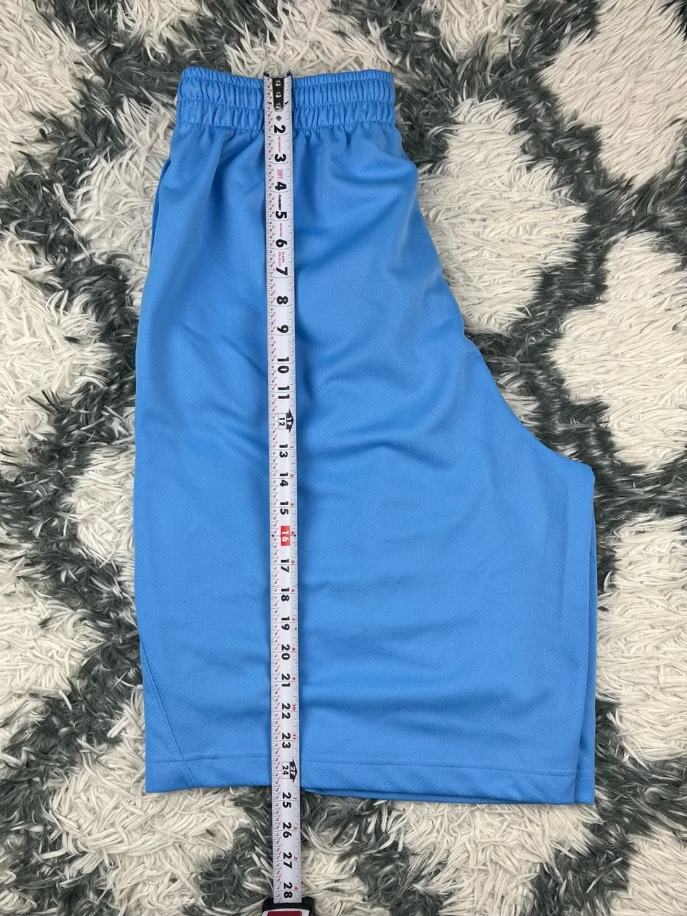 Jordan Men’s UNC Blue Y2K Basketball Athlete Shorts Size XL